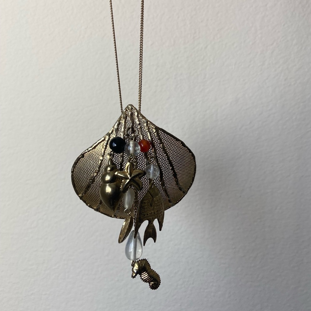 Vintage jewelry necklace shells
